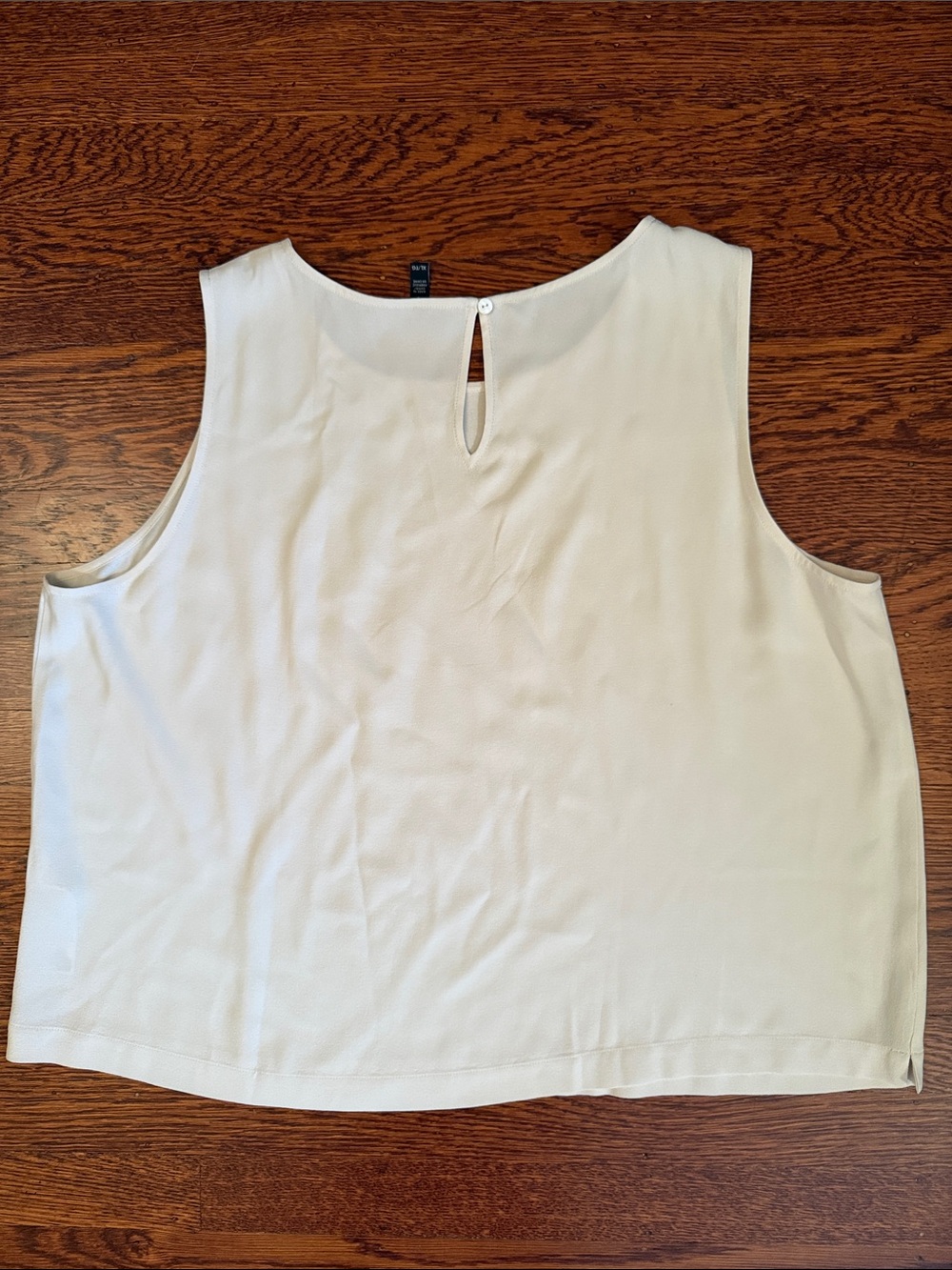 New Eileen Fisher silk tank - Picture 4 of 5